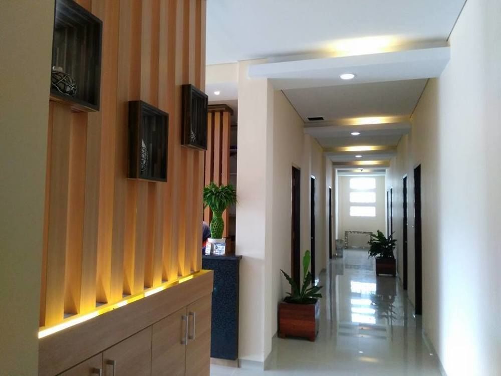 New D'Dhave Hotel Padang  Exterior photo